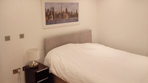 Sınıflandırılmamış resim, 10 üzerinden 2, düğme