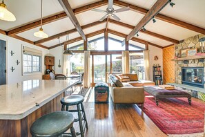 TV, fireplace, books, stereo