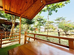 Standaard cottage, balkon, uitzicht op het strand | Uitzicht vanaf balkon