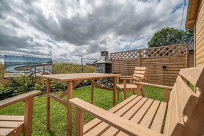 Outdoor dining - Summer House in Dąbrowa by the Sea (Świerzno)