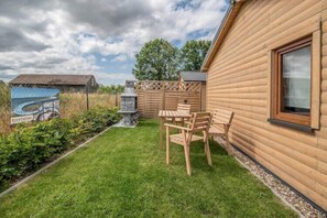 Outdoor dining - Summer House in Dąbrowa by the Sea (Świerzno)