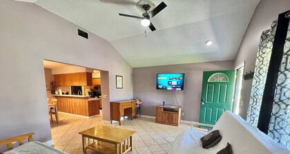 Updated to 6 beds.Near I-95,scenic train station.Cumberland.
kingbay.GA. Beaches