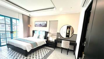 Villa, 3 Schlafzimmer, Terrasse, Gartenblick | 3 Schlafzimmer, Betten mit Memory-Foam-Matratzen, Minibar, Schreibtisch