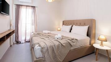 Classic Apartment, City View | 1 bedroom, soundproofing, iron/ironing board, free WiFi