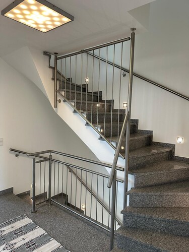 Moderne Doppelhaushälfte in Oppenheim, guter Anbindung nach Mainz.