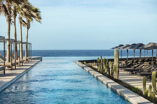 3 piscinas al aire libre