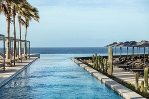 3 outdoor pools - Secrets Baby Beach Aruba Adults Only (San Nicolas Zuid)