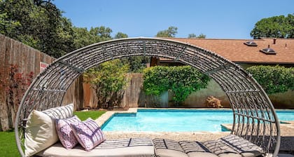 California Bungalow Retreat w/ Private Heated Pool