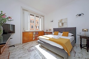House | 4 bedrooms - 4bnb - Spacious Gracchi Apartment (Rome)