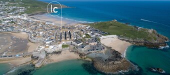 No.1 St Eia- Woodburner & Wi-Fi