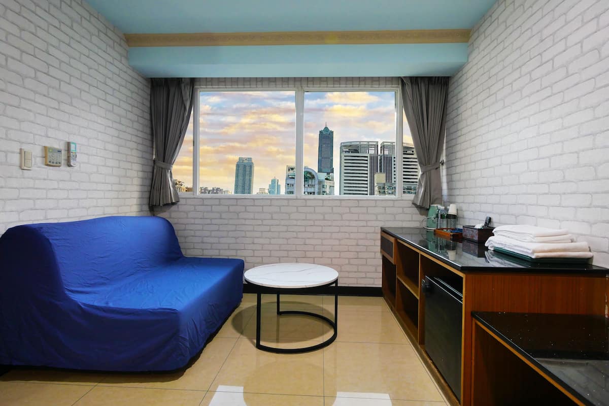 Deluxe Quadruple Room, City View