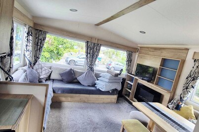 两卧室-可住6人-可带宠物-私人停车场-距海3分钟