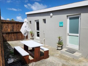Apartment, 1 Bedroom, Smoking, Patio | Property entrance