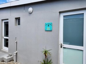 Apartment, 1 Bedroom, Smoking, Patio | Property entrance