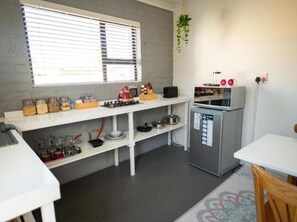 Apartment, 1 Bedroom, Smoking, Patio | Interior