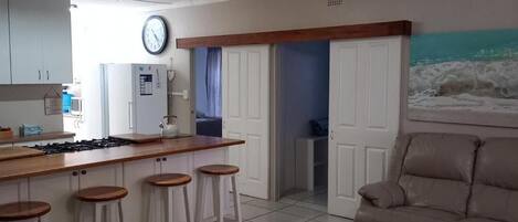 Apartment, 4 Bedrooms, Smoking, Patio | Interior