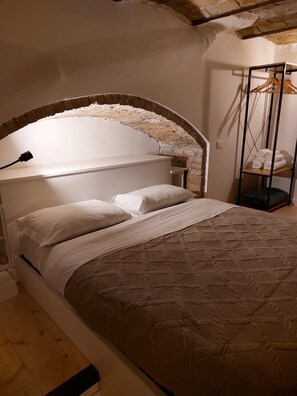 1 habitación, cuna de viaje, wifi y ropa de cama
