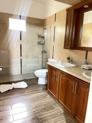 Towels, soap, toilet paper - Ideal family villa in front of the ocean (Puerto Plata)