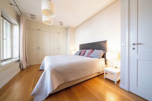 1 bedroom, iron/ironing board, travel crib, free WiFi