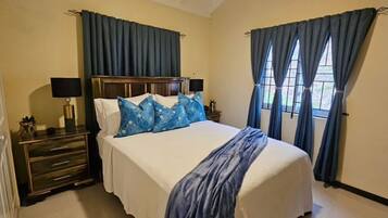 2 bedrooms, in-room safe, iron/ironing board, WiFi (free)