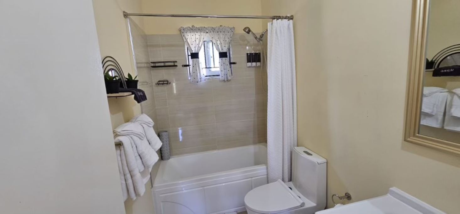 Serviettes fournies, shampoing