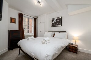 1 bedroom, iron/ironing board, internet