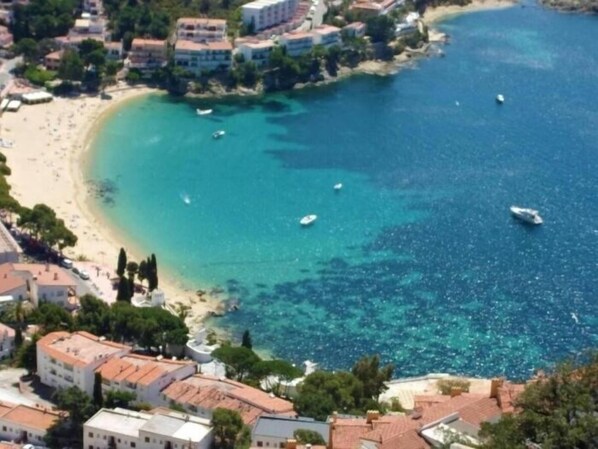 Beach - Spectacular sea view studio apartment on Av-64 (Roses)