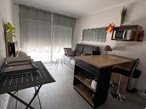 TV - Spectacular sea view studio apartment on Av-64 (Roses)