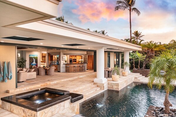 Pool - Canoe House: New Listing! 4 Minutes to Private Beach Club (Kamuela)