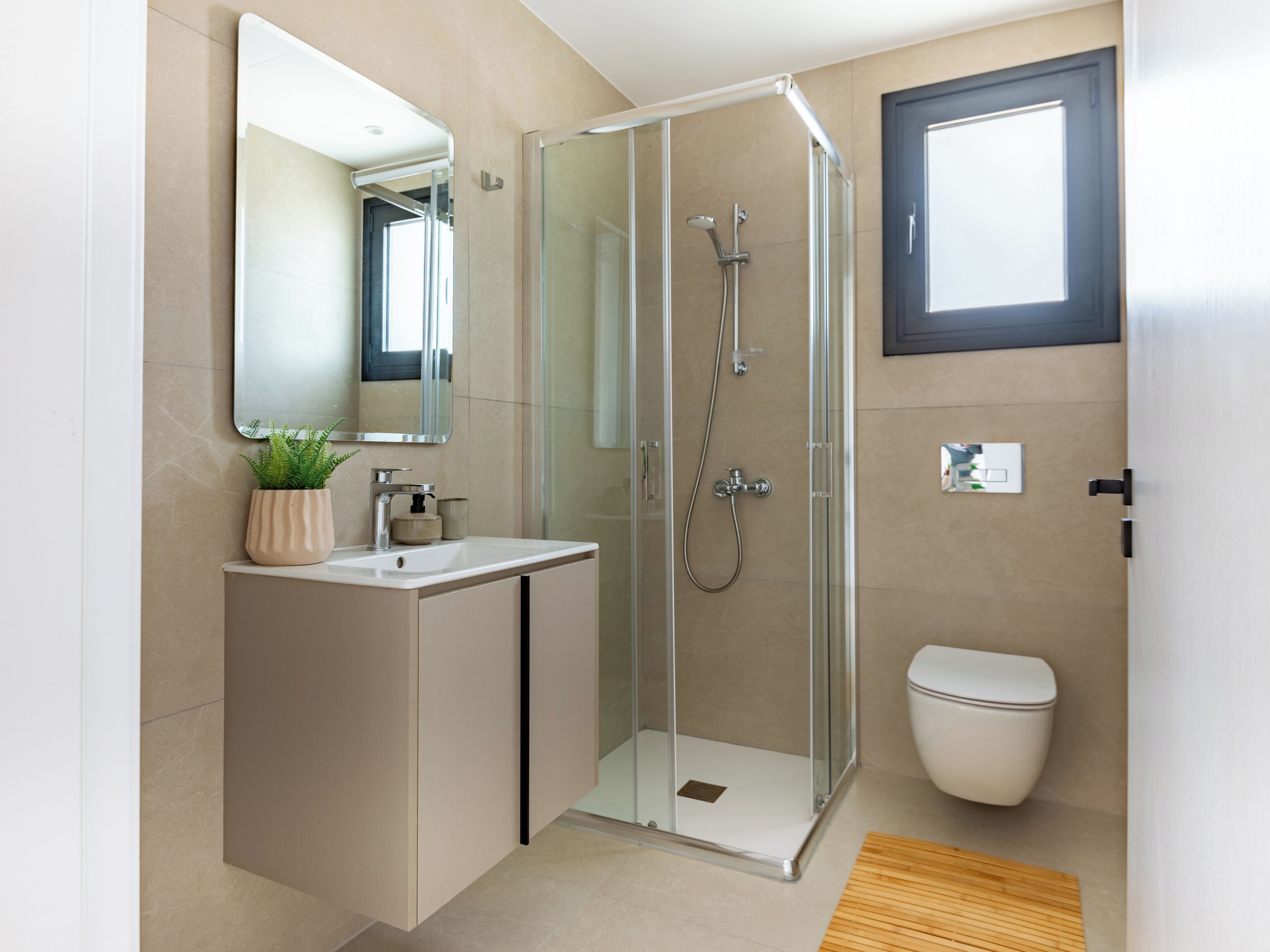 Apartment, 2 Bedrooms, Balcony, City View | Bathroom