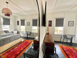 1 bedroom, desk, iron/ironing board, free WiFi