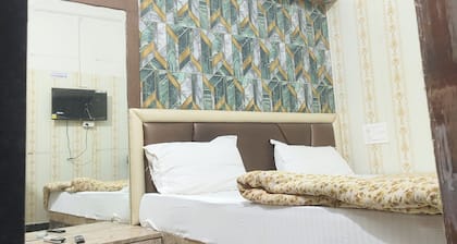 Hotel divine and restaurant