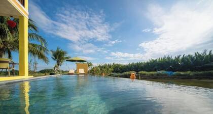 Deluxe Double Room with Balcony, Lake, River View