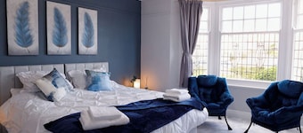 Lovely,Cosy Beachside Cottage 1 - Perfect Location