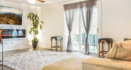 2 Private Balconies ° Fire Place ° BBQ