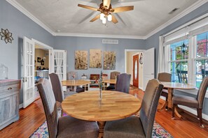 Dining room - Hill House B&B (Loretto)