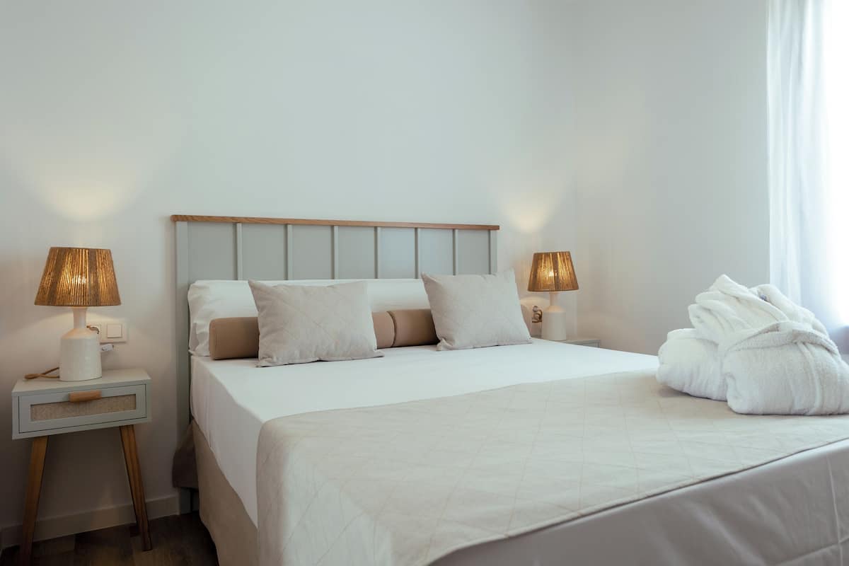 1 bedroom, in-room safe, free WiFi