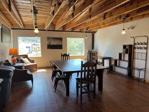 Interior - Alpine City Place (Alpine)