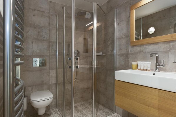 Hair dryer - Wifi, resort center, 3rd floor, view ski slopes, sauna, hammam, terrace, fireplace or stove, parking (Les Gets)