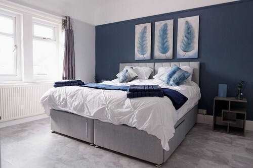 Lovely,Cosy Beachside Cottage 2- Perfect Location