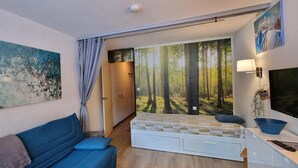 Room - Ski-in/ski-out & foot of the slopes, 6th floor, balcony, tv, 24m², La Plagne (La Plagne)