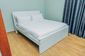 Apartamento econômico, vista para a cidade | 1 quarto, escrivaninha, espaço de trabalho para notebook