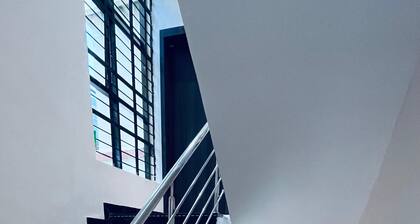 Hotel Kailas Lodging