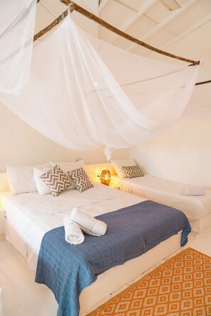 Minibaari, tallelokero huoneessa, äänieristys, ilmainen Wi-Fi