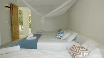 Family Room | Minibar, in-room safe, soundproofing, free WiFi