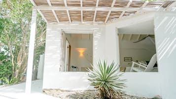 Mặt tiền nơi lưu trú