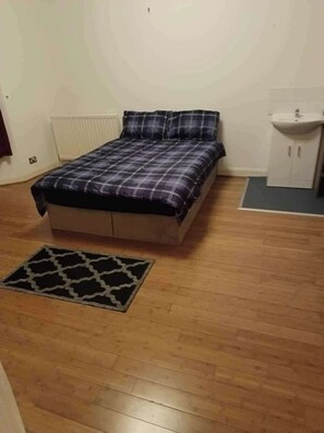 5 chambres, Wi-Fi gratuit, draps fournis