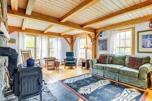 Interior - Home 15 Mi to Berkshire East & Mount Snow! (Whitingham)
