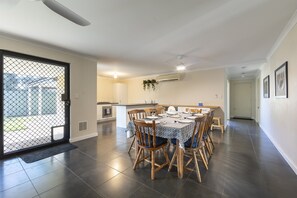 Dining - Bedroom 1: Ensuite: Free Wifi : AirCon : QueenBed (Midvale)