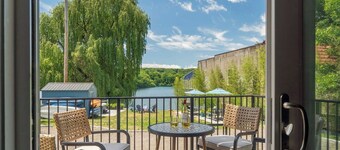 Private Summer Waterfront Escape- Swimming, Fishing, SUPs, Hot Tub & Sauna